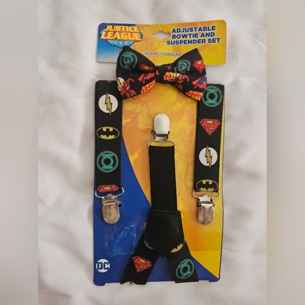 Justice League Unisex Suspenders and Bow tie Set NEW Infant/Todder